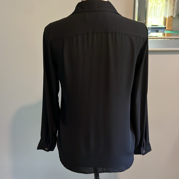 LOFT Bundle of 4 blouses Like New - Picture 12 of 17